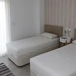 Eleven Views Lightbooking Appartement